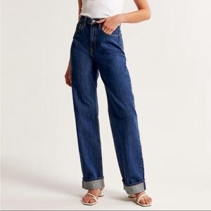 Abercrombie & Fitch Loose High Rise Jeans